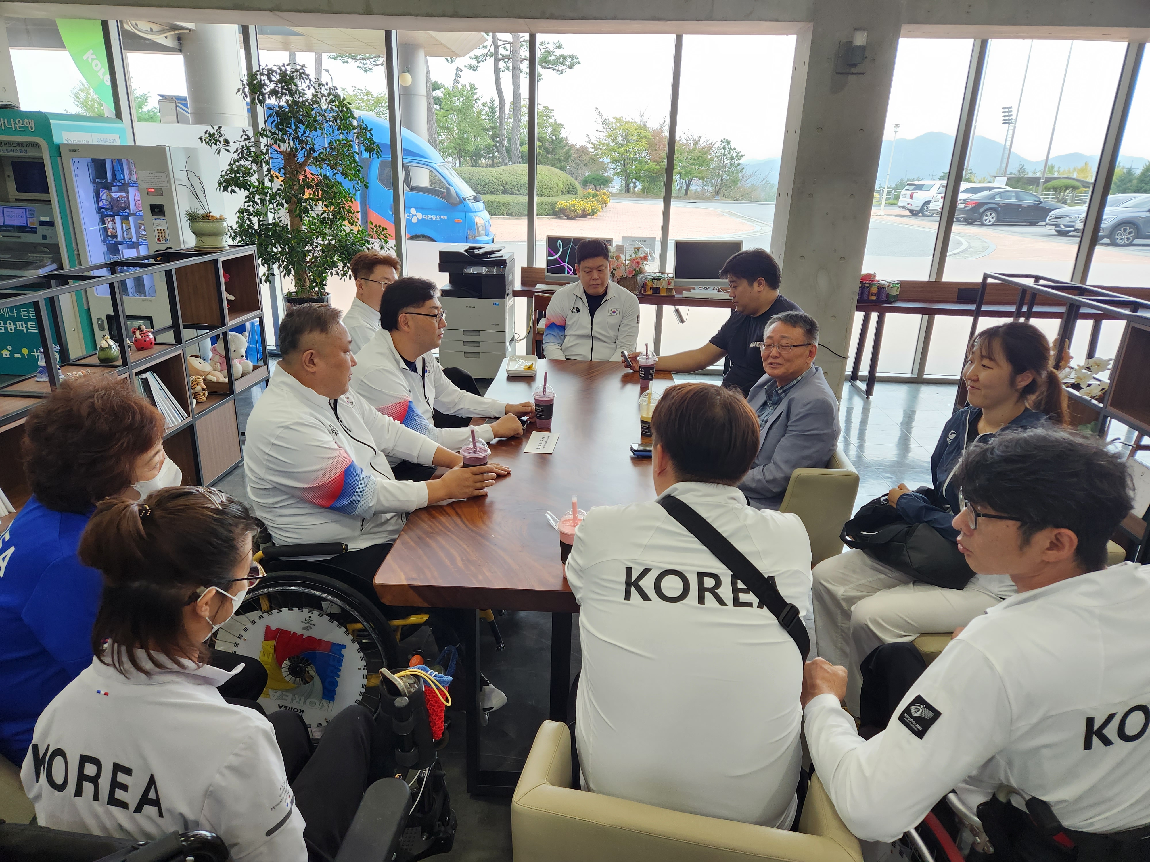 KakaoTalk_20231016_104130818_02.jpg