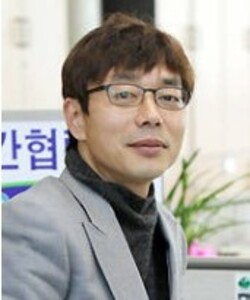 위원 진중록 사진