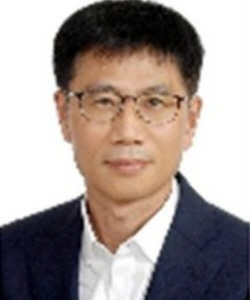 위원 김응일 사진